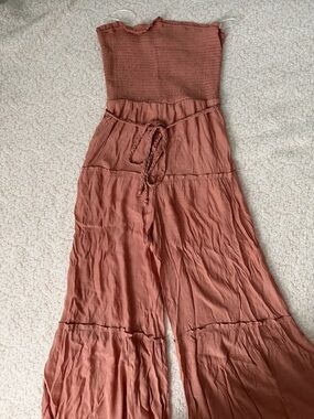 Love tree Smocked Strapless Wide-Leg Jumpsuit